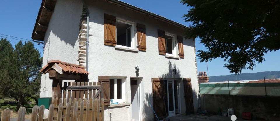 Maison de village 4 pièces de 75 m² à Arlanc (63220)