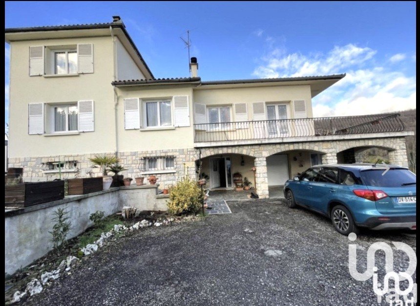 Maison 7 pièces de 203 m² à Lavelanet (09300)