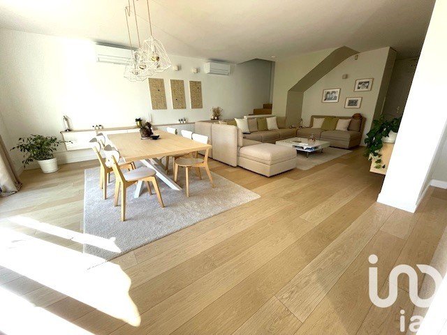 House 5 rooms of 130 m² in Sanary-sur-Mer (83110)