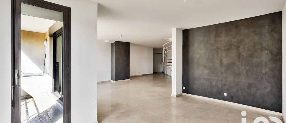 Duplex 5 rooms of 152 m² in Lyon (69003)