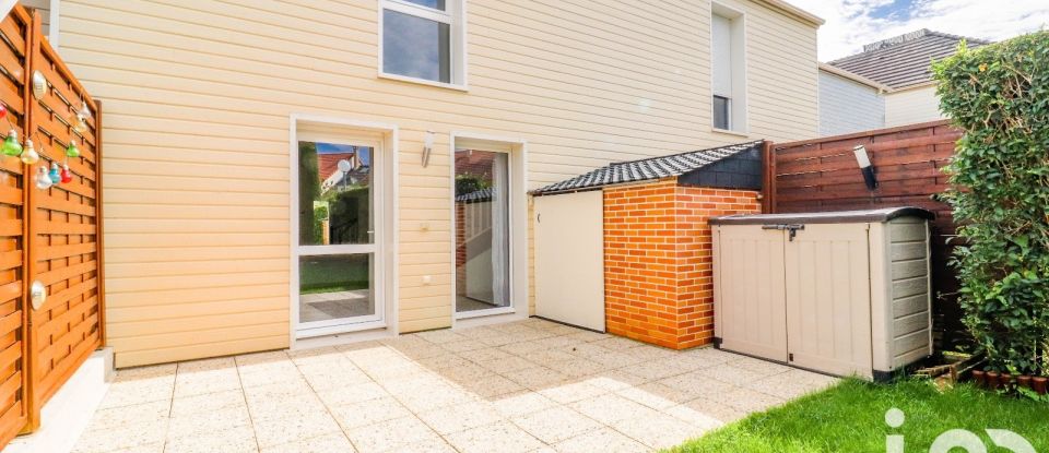 Maison 5 pièces de 117 m² à Magny-les-Hameaux (78114)