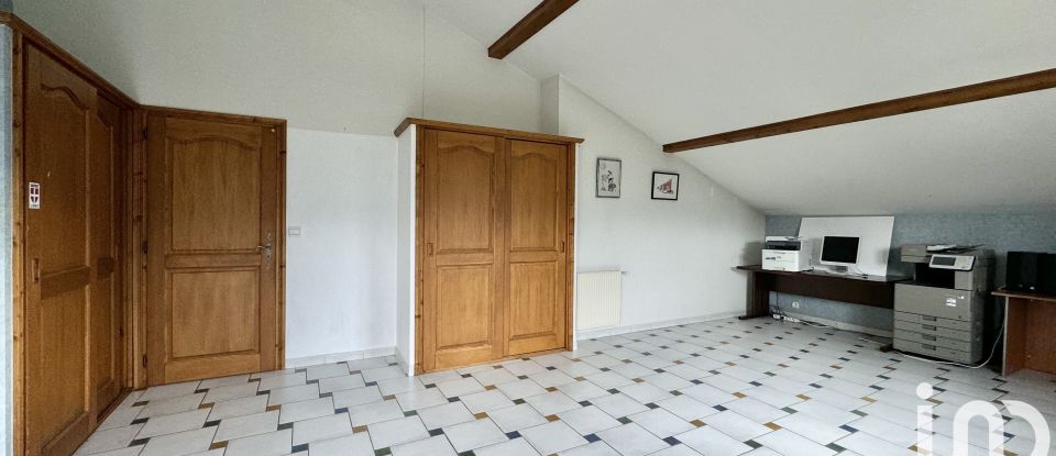 Maison traditionnelle 6 pièces de 191 m² à Thyez (74300)