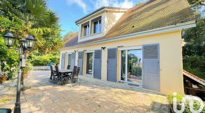 House 4 rooms of 129 m² in Beton-Bazoches (77320)