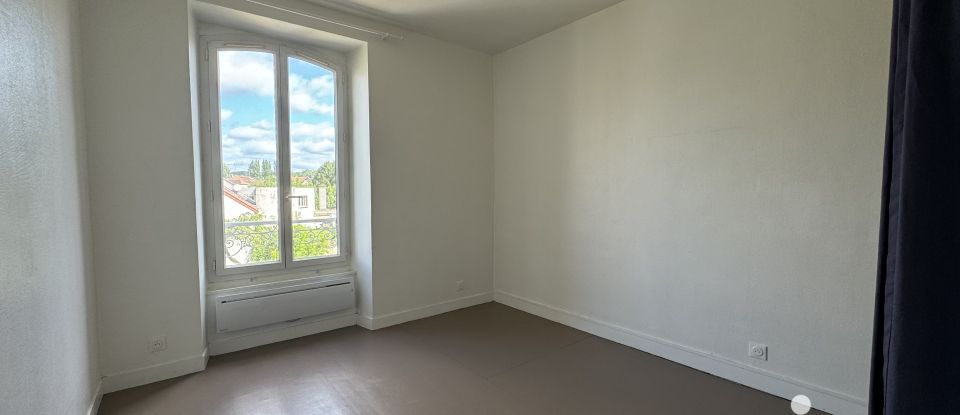 Apartment 2 rooms of 35 m² in Montereau-Fault-Yonne (77130)