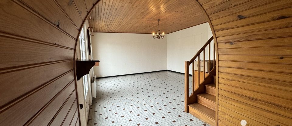 Maison 6 pièces de 146 m² à Vézières (86120)