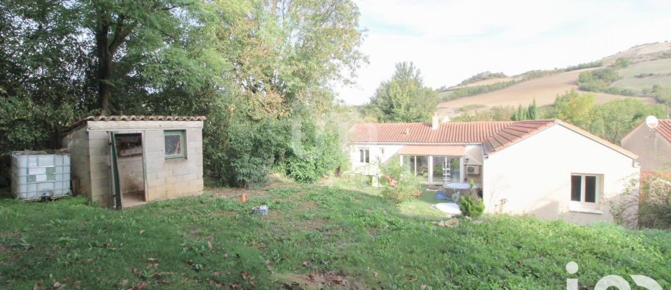 Maison 7 pièces de 136 m² à Saint-Jean-d'Alcapiès (12250)