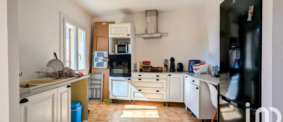 Immeuble de 166 m² à Sarrians (84260)