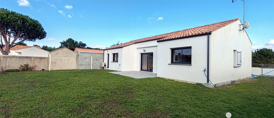 Maison traditionnelle 4 pièces de 98 m² à Saint-Hilaire-de-Riez (85270)