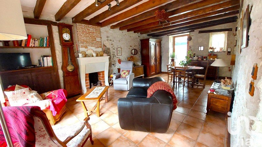 Longere 7 rooms of 159 m² in Palluau-sur-Indre (36500)