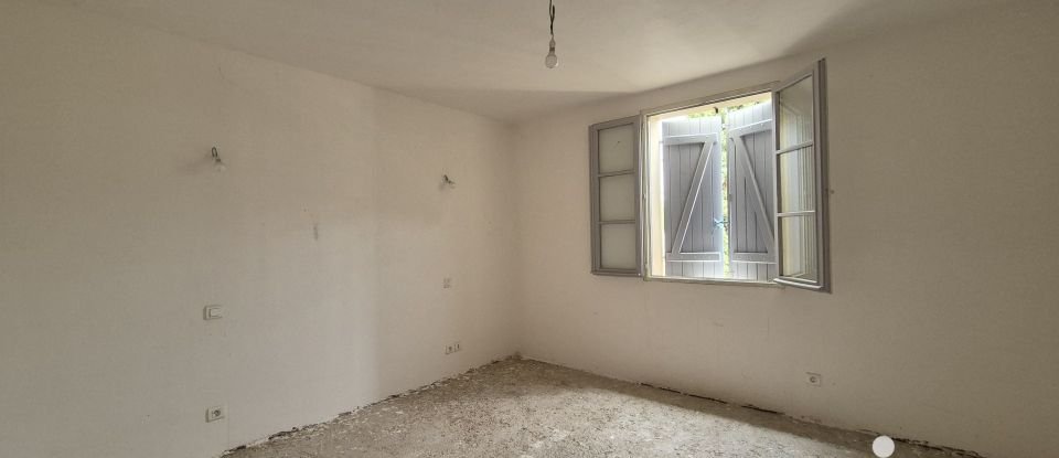 Maison 8 pièces de 177 m² à Montreuil-Bellay (49260)