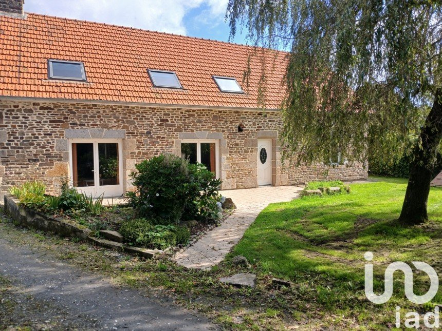 House 9 rooms of 240 m² in Folligny (50320)