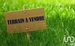 Land of 792 m² in Vaux-sur-Seine (78740)