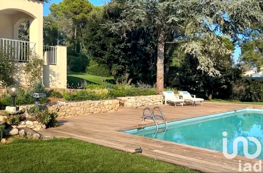 Maison 8 pièces de 290 m² à Biot (06410)