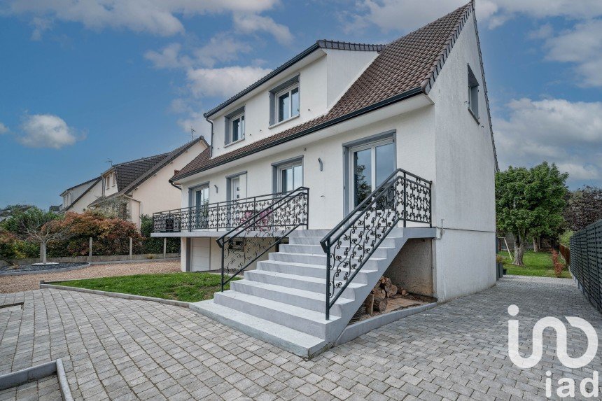 Maison traditionnelle 6 pièces de 180 m² à Meaux (77100)