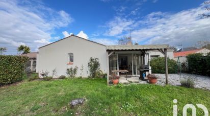 Traditional house 4 rooms of 130 m² in Martinet (85150)