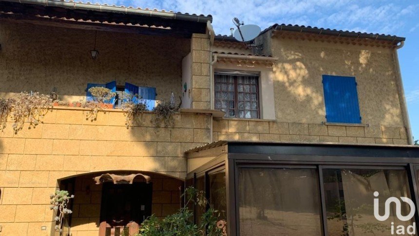 House 10 rooms of 260 m² in Beaucaire (30300)