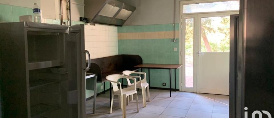 House 10 rooms of 260 m² in Beaucaire (30300)