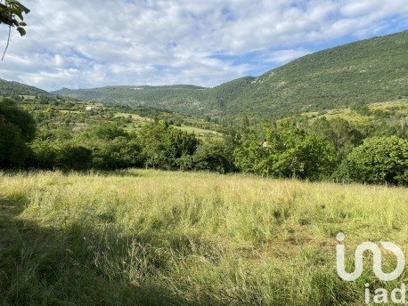 Terrain de 800 m² à La Roche-sur-le-Buis (26170)