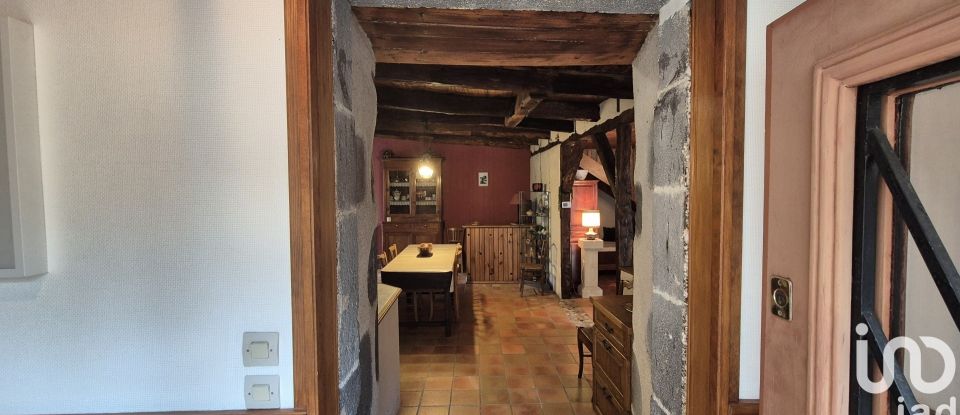 Village house 4 rooms of 120 m² in Reilhac (15250)