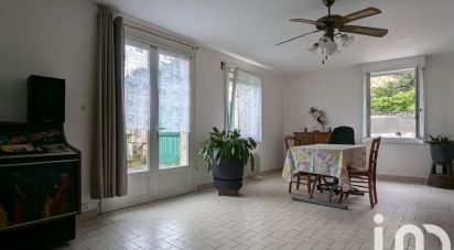 House 4 rooms of 120 m² in Fontevraud-l'Abbaye (49590)