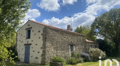 Maison de campagne 4 pièces de 99 m² à Maché (85190)