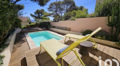 Architect house 6 rooms of 239 m² in Sanary-sur-Mer (83110)