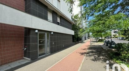 Apartment 3 rooms of 65 m² in Cergy (95800)