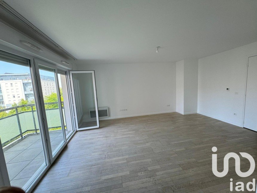 Appartement 3 pièces de 65 m² à Cergy (95800)