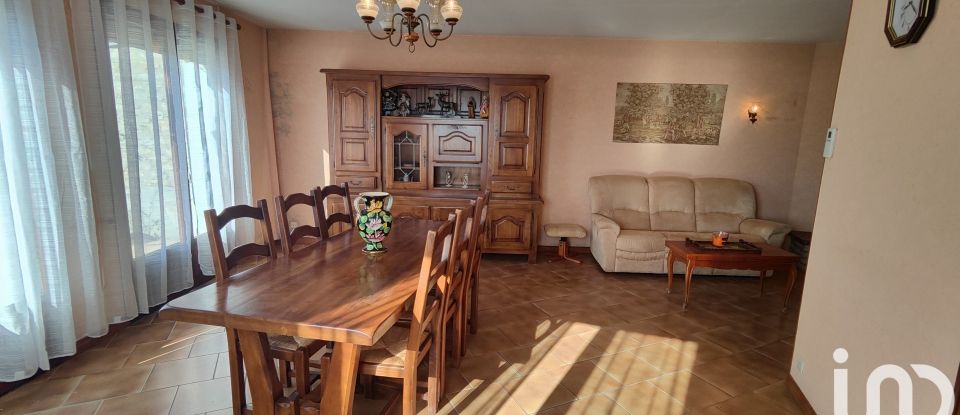 Maison traditionnelle 4 pièces de 103 m² à Estouy (45300)