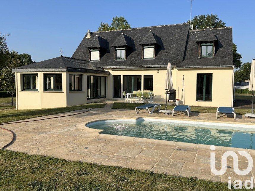 Maison 8 pièces de 202 m² à Josselin (56120)