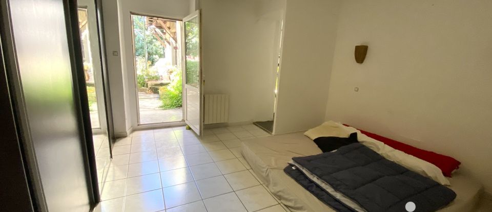 Maison 9 pièces de 174 m² à Nîmes (30000)