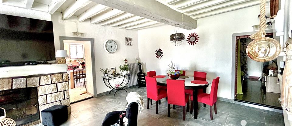 Village house 6 rooms of 155 m² in Fouchères (89150)