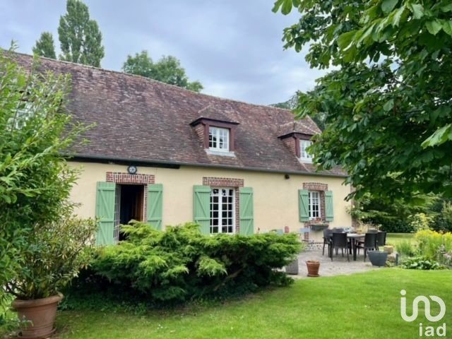 House 5 rooms of 151 m² in Saint-Symphorien-des-Bruyères (61300)