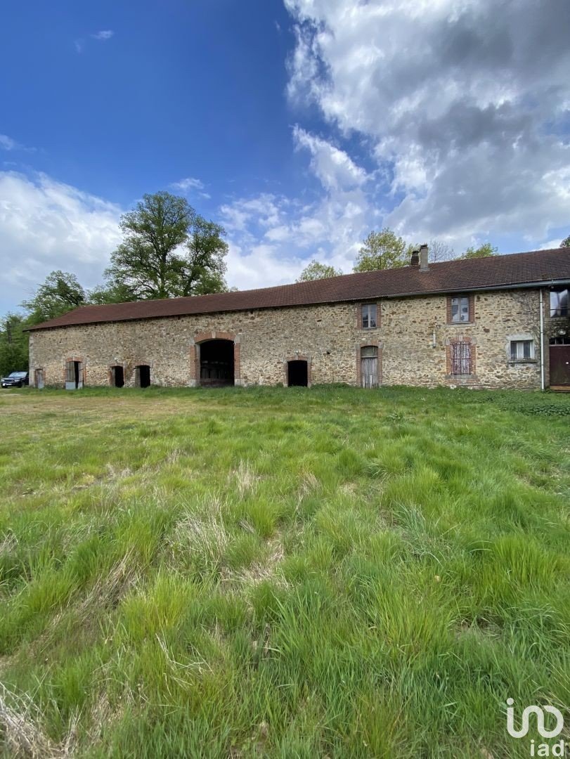 Maison 11 pièces de 340 m² à Limoges (87100)