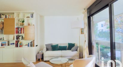 Appartement 4 pièces de 81 m² à Paris (75015)