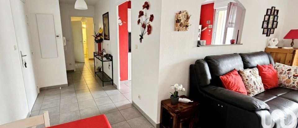 Apartment 3 rooms of 65 m² in Lunel (34400)