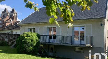 House 6 rooms of 219 m² in Noyon (60400)