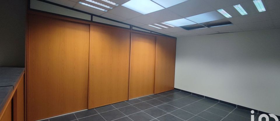 Offices of 110 m² in Lisieux (14100)