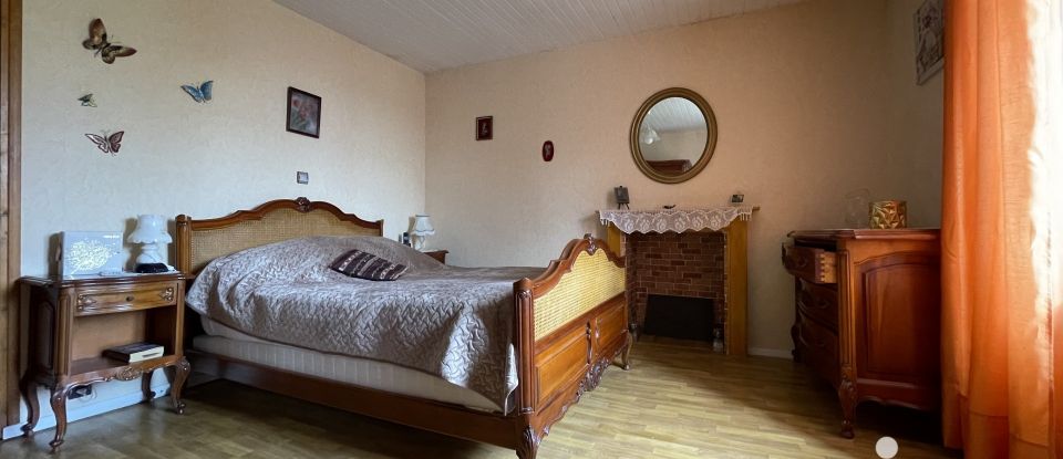 House 7 rooms of 180 m² in Meilhac (87800)