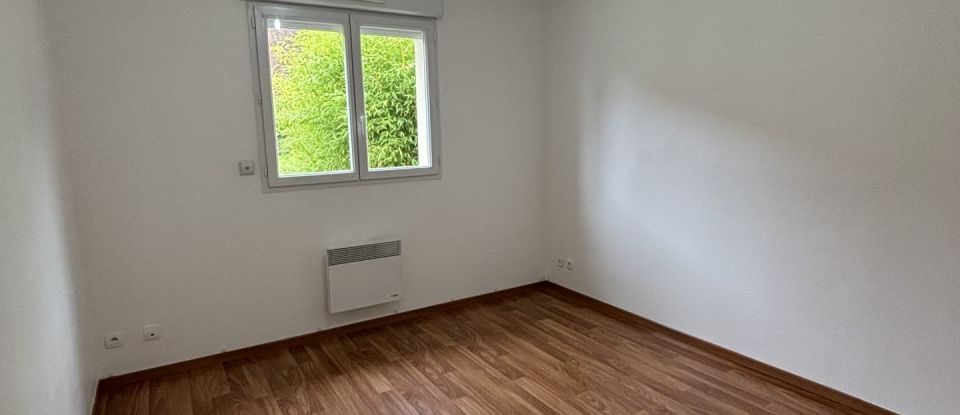 Pavillon 5 pièces de 90 m² à Villers-Plouich (59231)