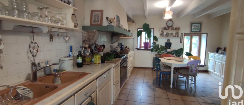 House 6 rooms of 154 m² in Razac-de-Saussignac (24240)