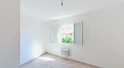 Maison 4 pièces de 65 m² à Villemolaque (66300)