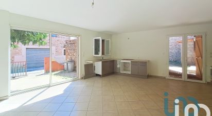 Maison 4 pièces de 65 m² à Villemolaque (66300)