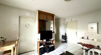 Apartment 2 rooms of 35 m² in - (74960)