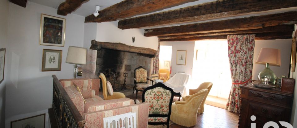 Village house 12 rooms of 330 m² in Montjaux (12490)