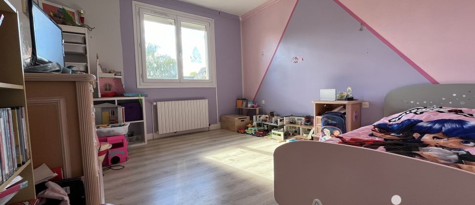 House 5 rooms of 139 m² in Arelaune-en-Seine (76940)