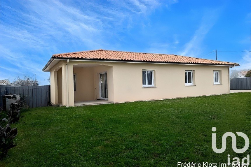 House 4 rooms of 88 m² in Camps-sur-l'Isle (33660)