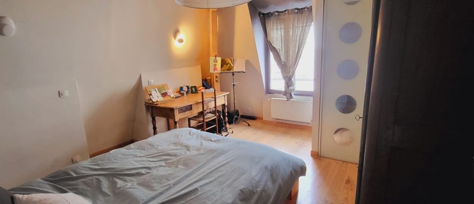 Apartment 4 rooms of 90 m² in Chambéry (73000)