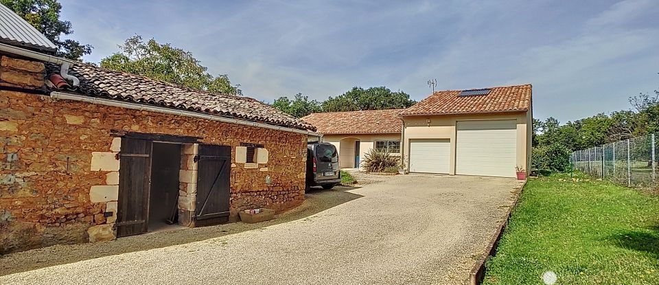 Maison traditionnelle 7 pièces de 150 m² à Marigny-Chemereau (86370)