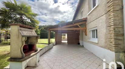 Maison traditionnelle 6 pièces de 140 m² à Fontaine-le-Comte (86240)